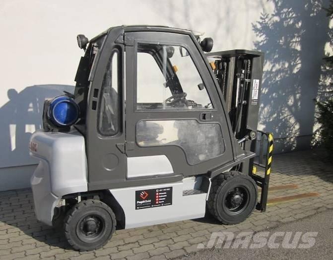 Nissan DX25LPG Carrelli elevatori GPL