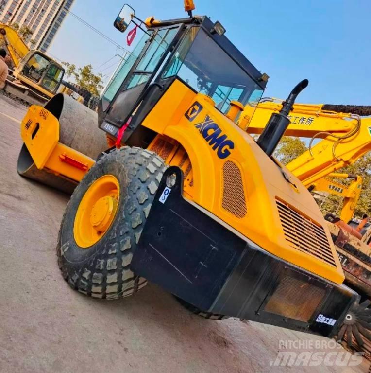 XCMG XS143J Rulli monotamburo