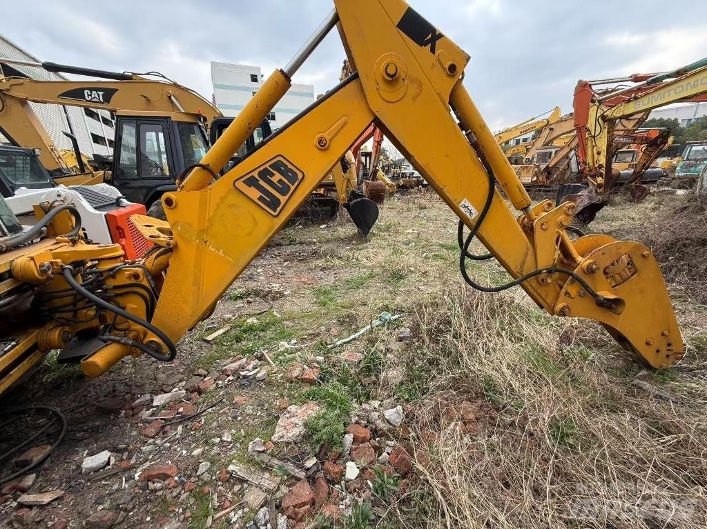 JCB 3 CX Terne