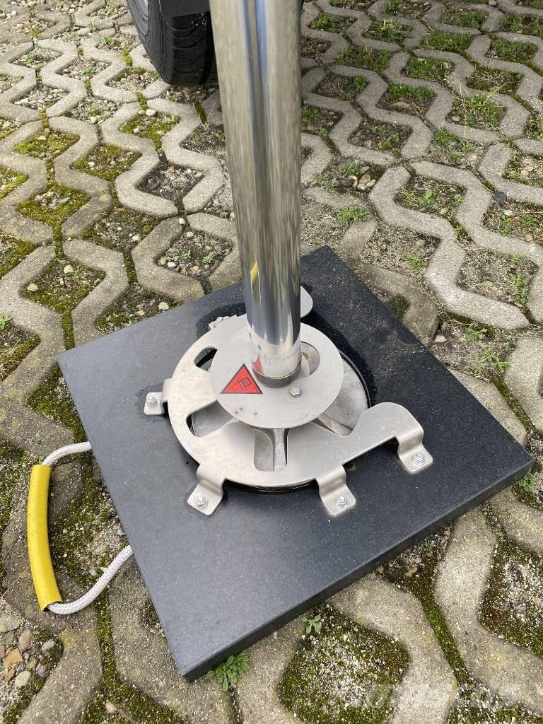 Dinolift 230VT Piattaforme autocarrate