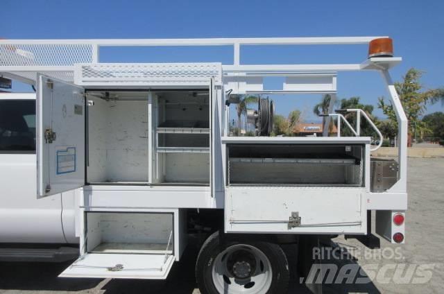 Ford F 550 Camion con sponde ribaltabili