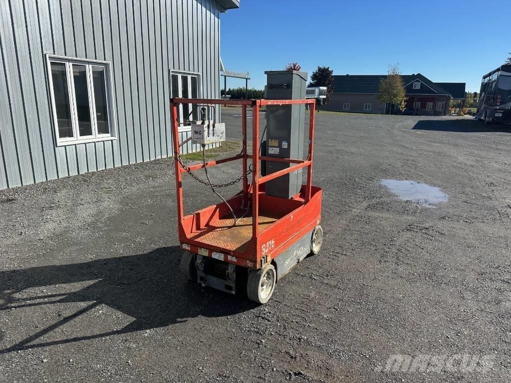 SkyJack SJ 16 Sollevatori verticali