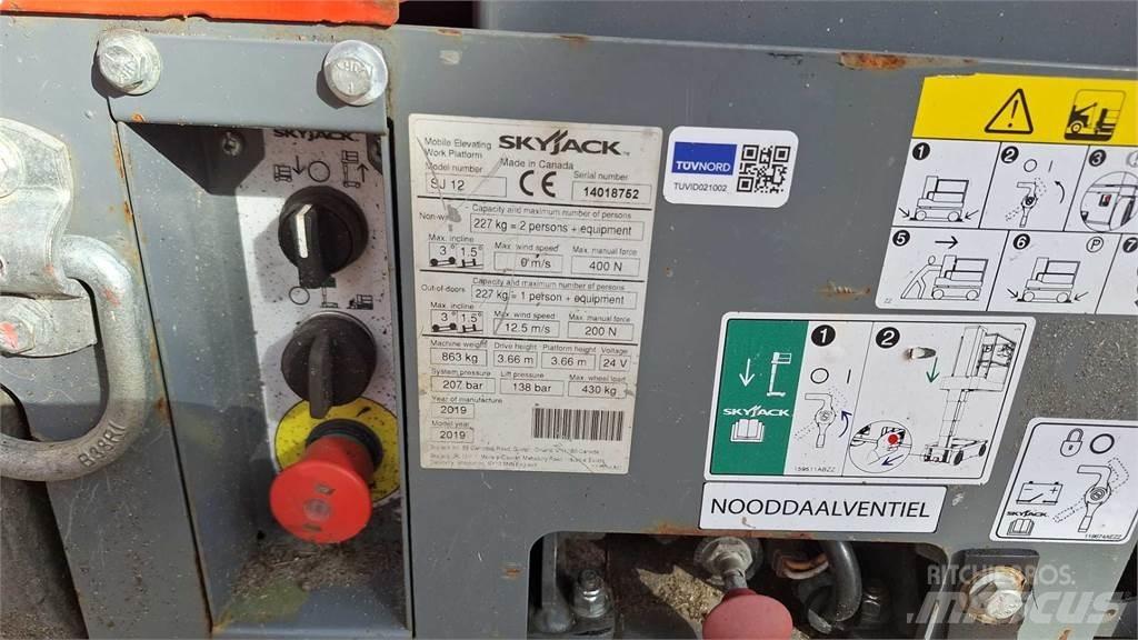 SkyJack SJ12 Piattaforme cingolate, Piattaforme a ragno e Montacarichi