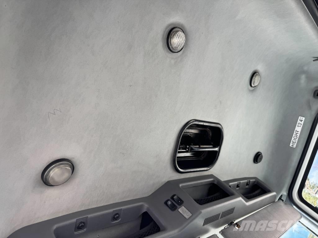 Mack Granite GU 813 Motrici scarrabili