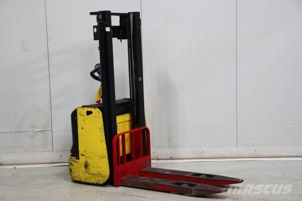 Hyster S1.0 AC Transpallet uomo a terra