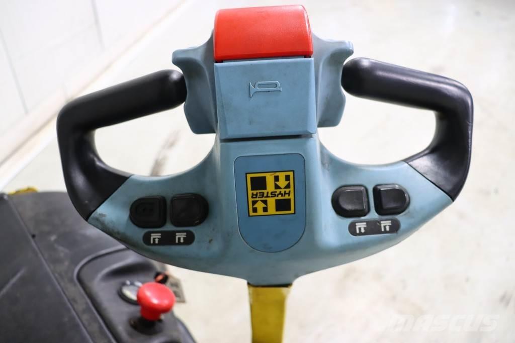 Hyster S1.0 AC Transpallet uomo a terra