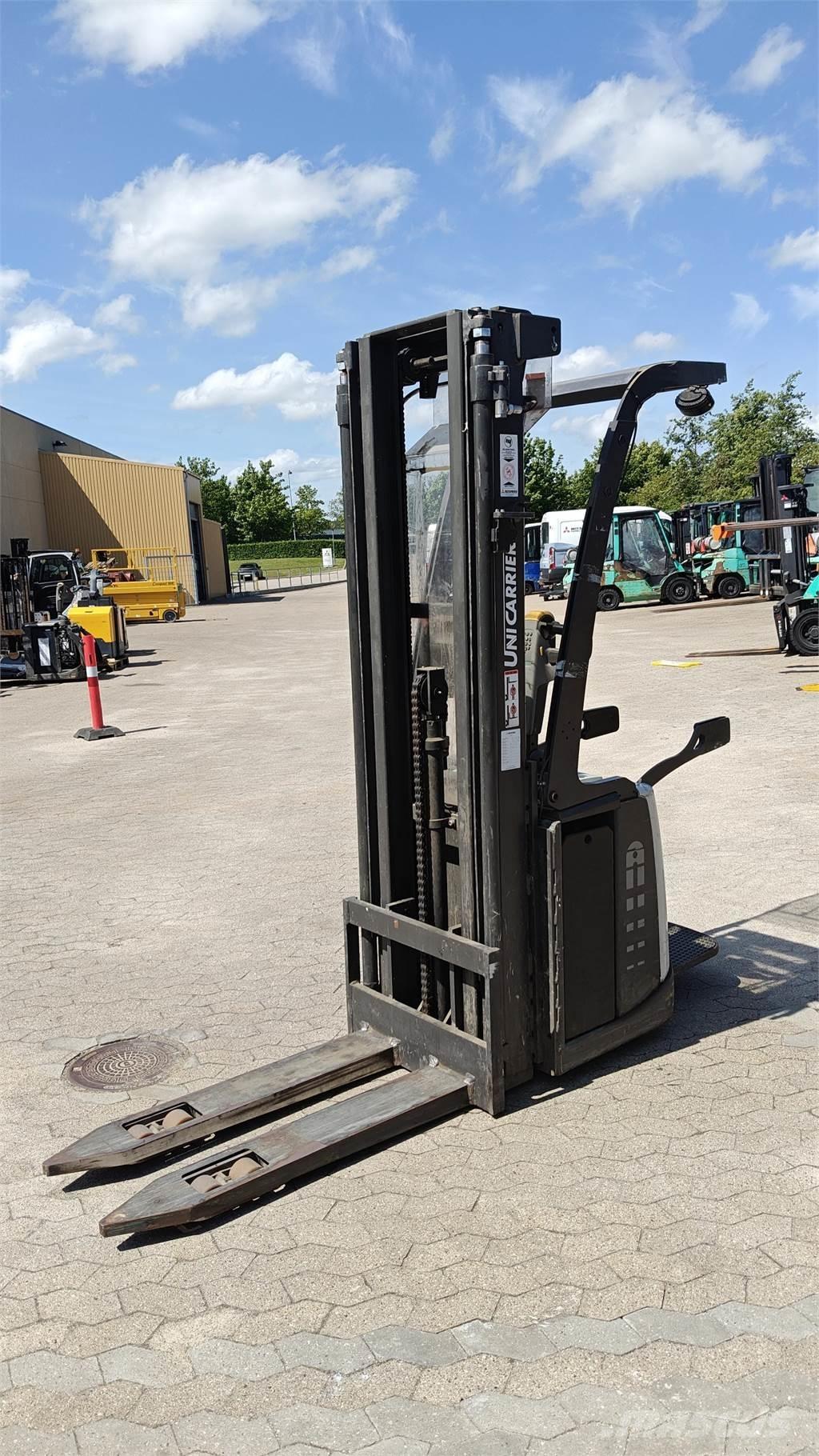 Atlet PSP160 Carrelli elevatori bassi a piattaforma