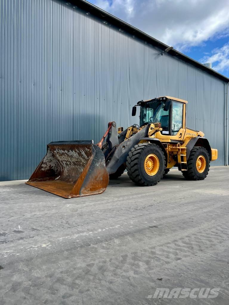 Volvo L90F Pale gommate