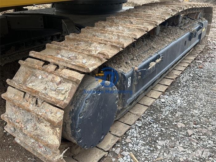 Komatsu PC450-8 Escavatori cingolati