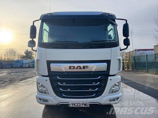 DAF CF 450 Autocarro pianale / argano