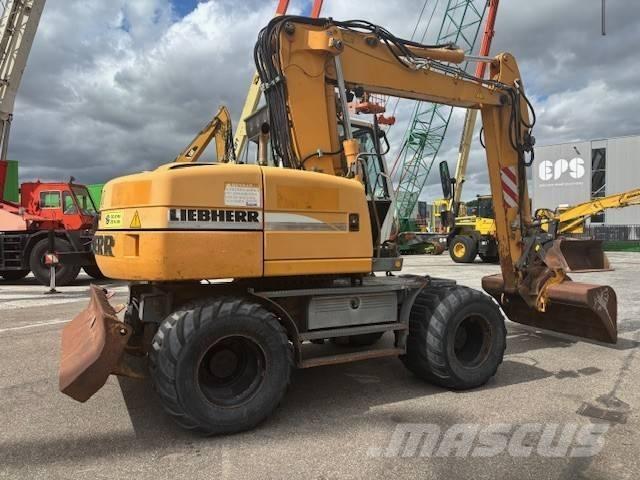Liebherr A 314 Escavatori gommati
