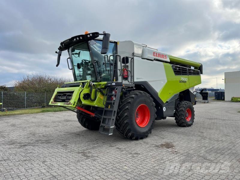CLAAS LEXION 7500 Mietitrebbiatrici