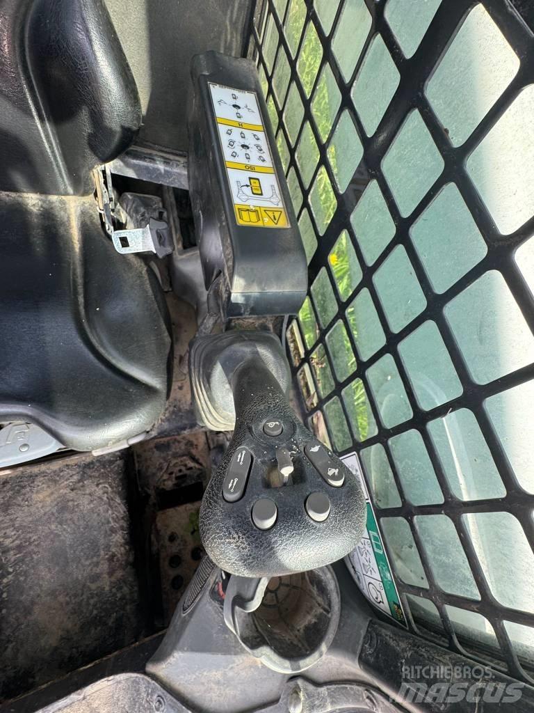 Bobcat S 570 Mini Pale Gommate