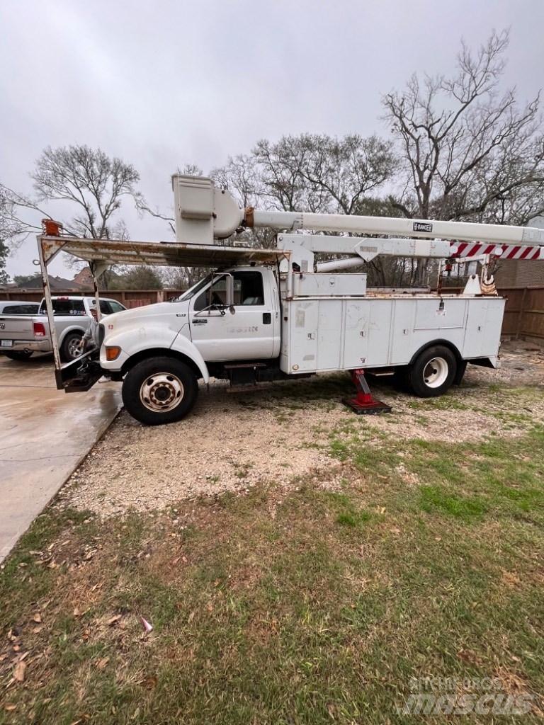 Ford F 750 Piattaforme autocarrate