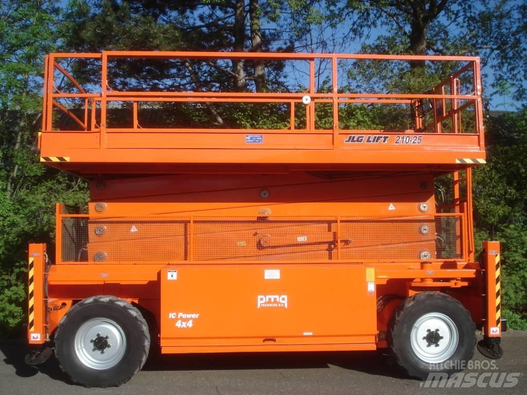 JLG 210-25 Piattaforme a pantografo
