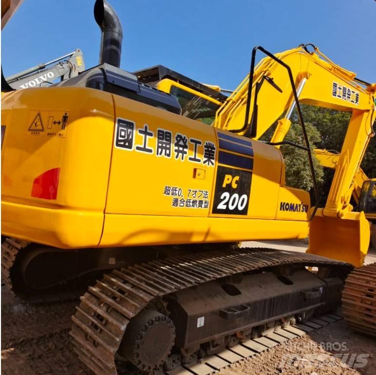Komatsu PC 200-8 Escavatori cingolati