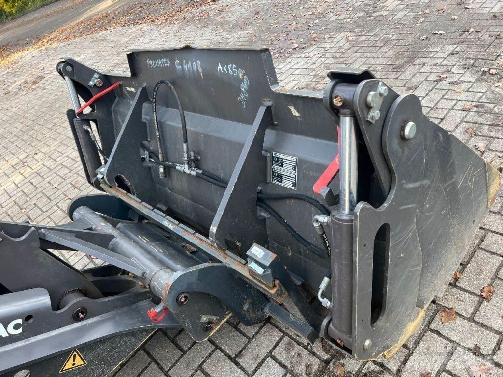 Mecalac AX850 Pale gommate