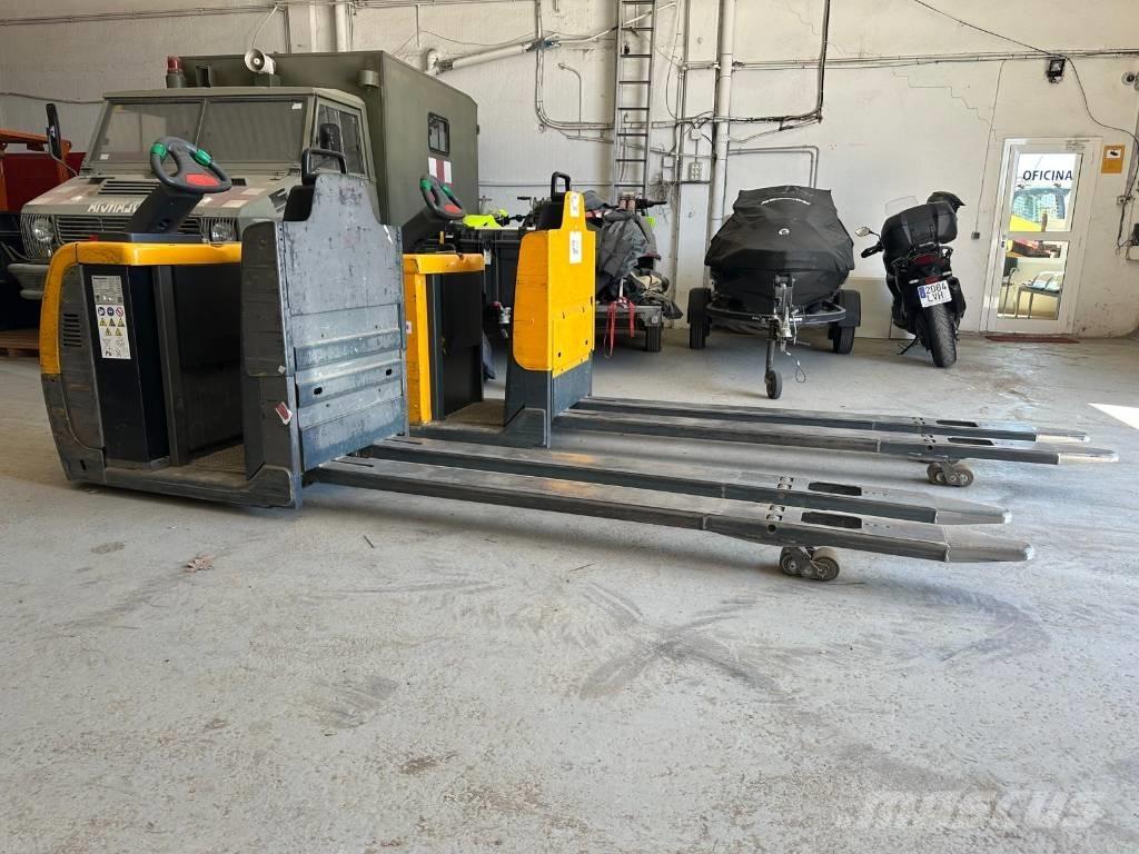 Jungheinrich ECE 225 Transpallet manuale