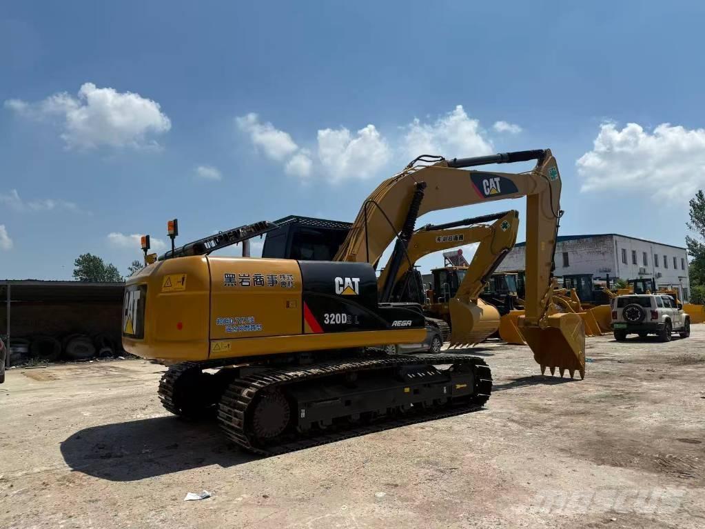 CAT 320 D Escavatori cingolati