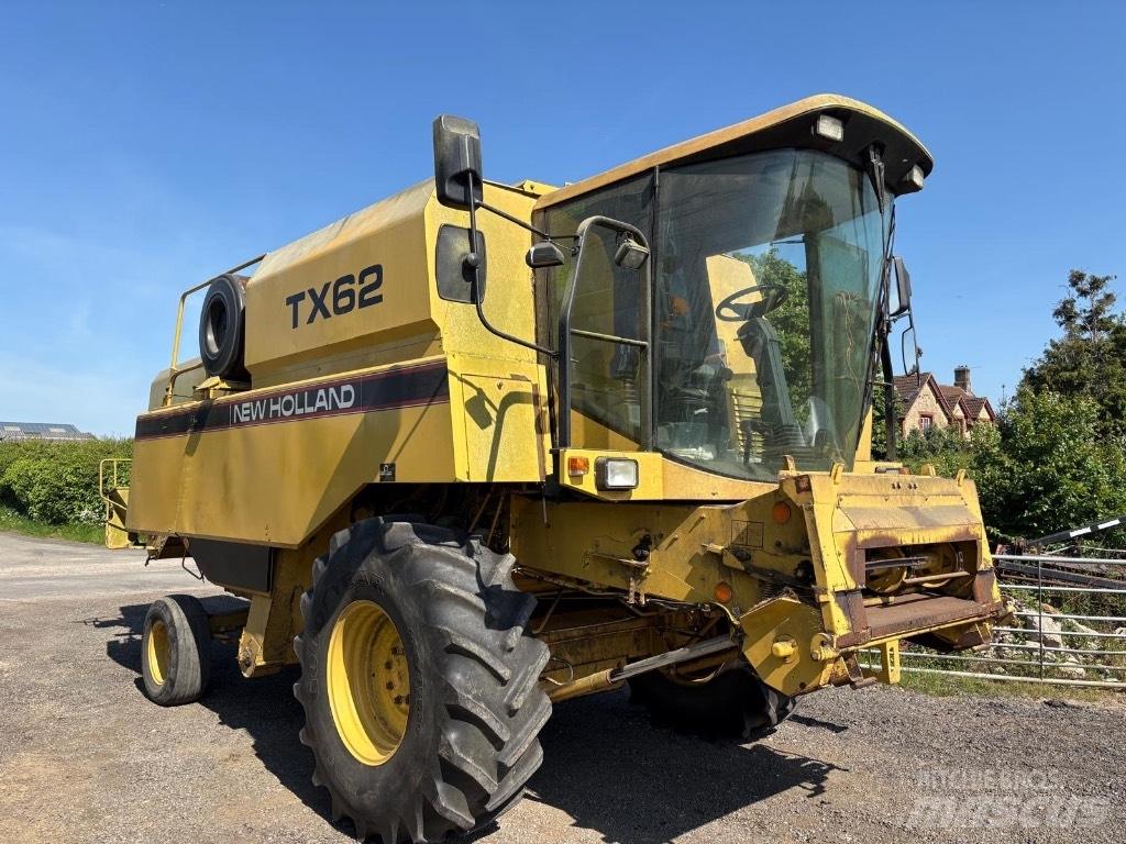 New Holland TX 62 Mietitrebbiatrici