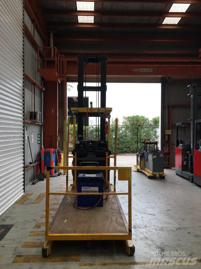 Hyster R30XMF2 Commissionatore alto livello