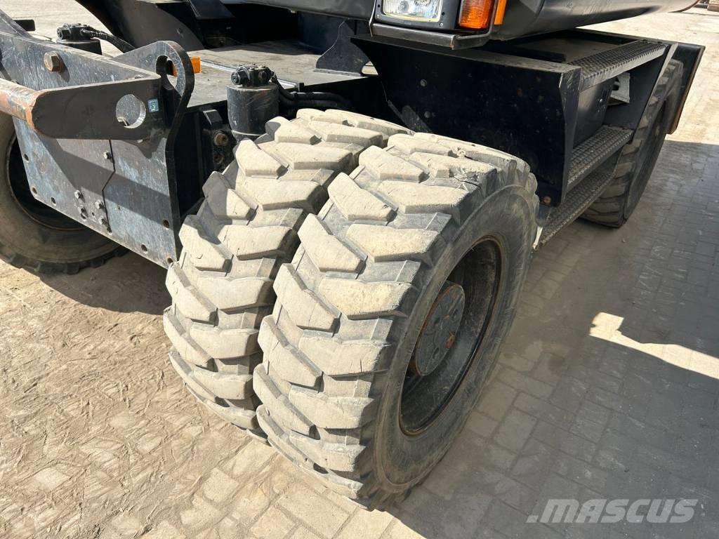 Hitachi ZX 140 W-5B Escavatori gommati