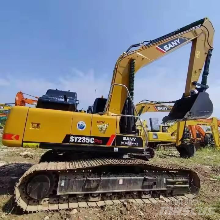 Sany SY235C Escavatori cingolati