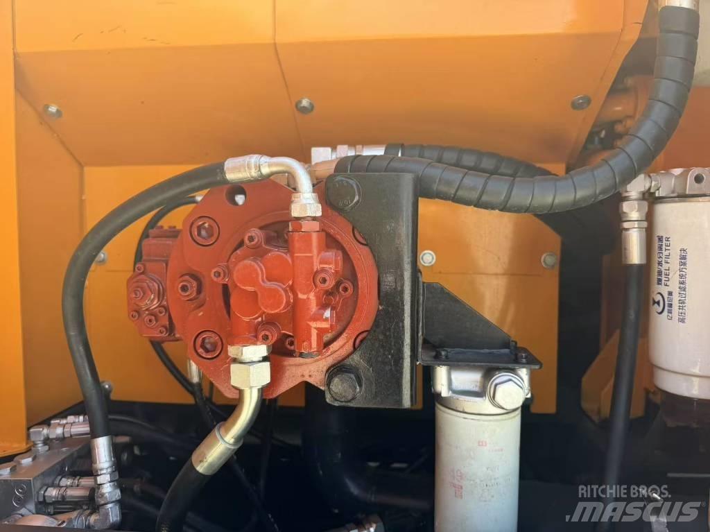 Hyundai R220LC-9S Escavatori cingolati