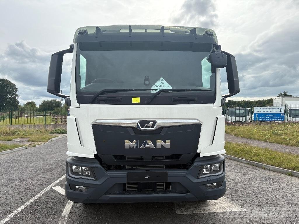 MAN TGM18.250 Camion con sponde ribaltabili
