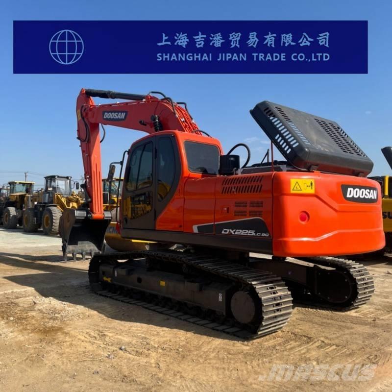 Doosan DX 225 Escavatori cingolati