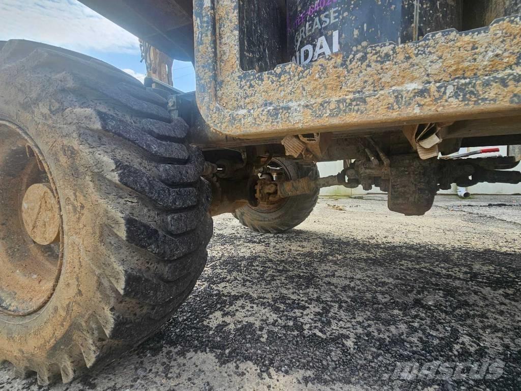 Hyundai HW60 Escavatori gommati