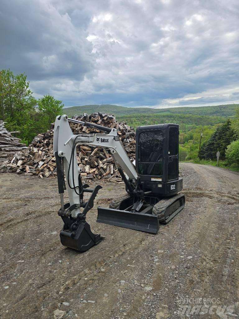 Bobcat E 32 Miniescavatori