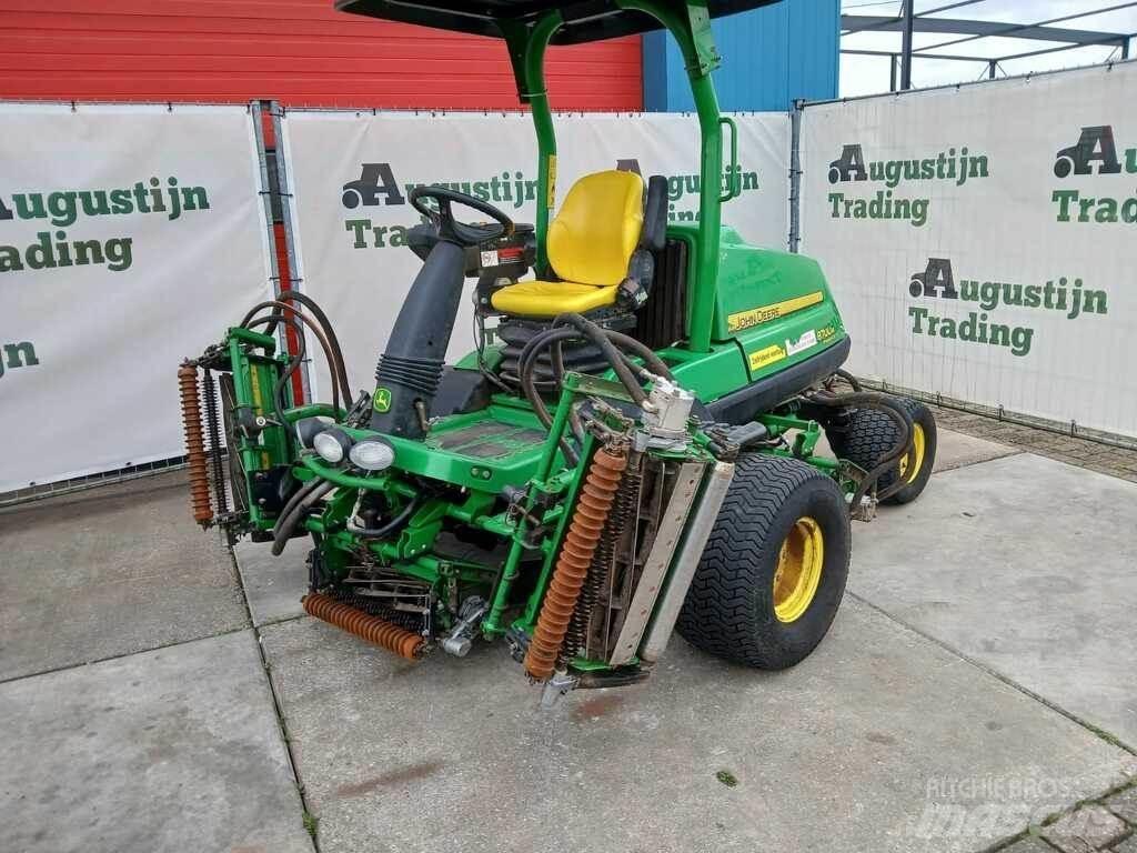 John Deere 8700 A Trattorini tagliaerba