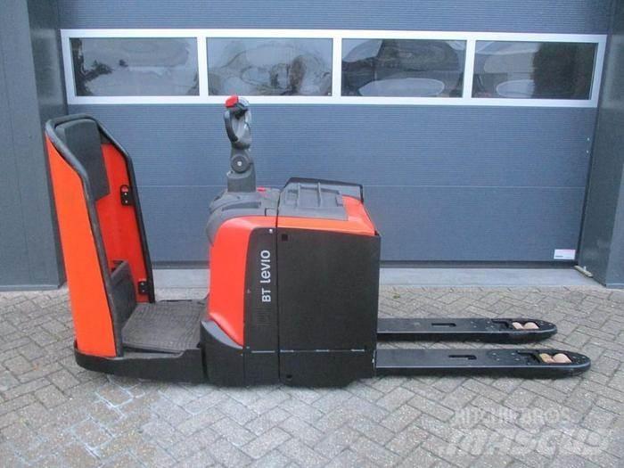 Toyota LPE 250 Carrelli elevatori bassi a piattaforma