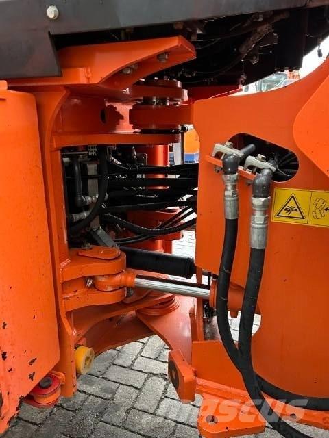 Hitachi ZW 180-6 Pale gommate