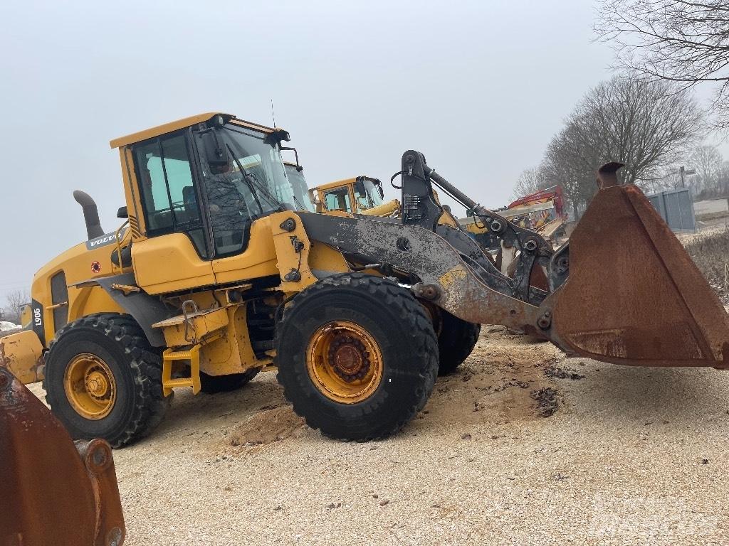 Volvo L 90 G Pale gommate
