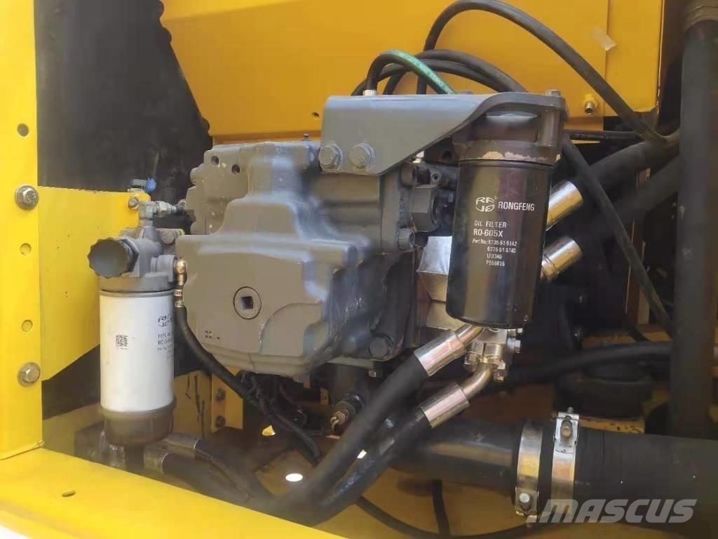 Komatsu 220-8 Escavatori cingolati