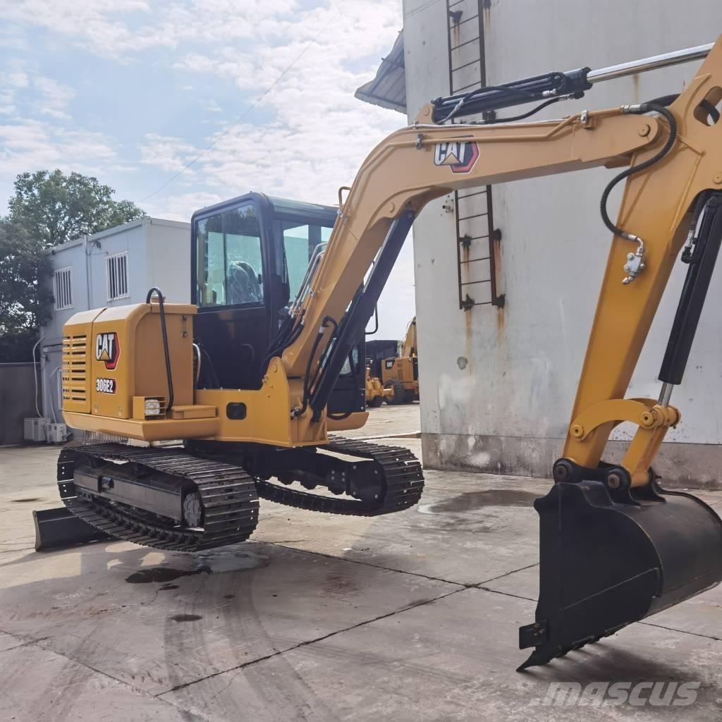CAT 306E2 Miniescavatori