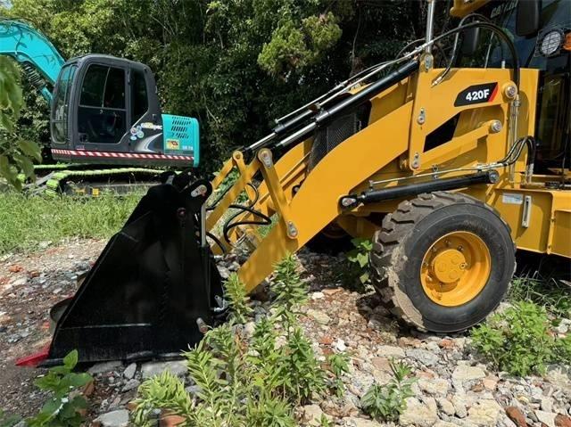 CAT 420 F Terne
