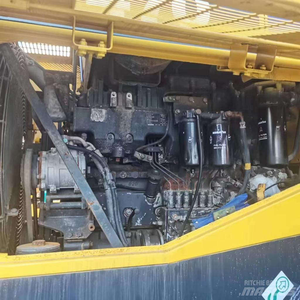 Komatsu WA 320-5 Pale gommate