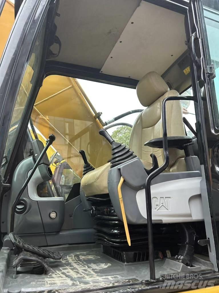 CAT 320 D Escavatori cingolati