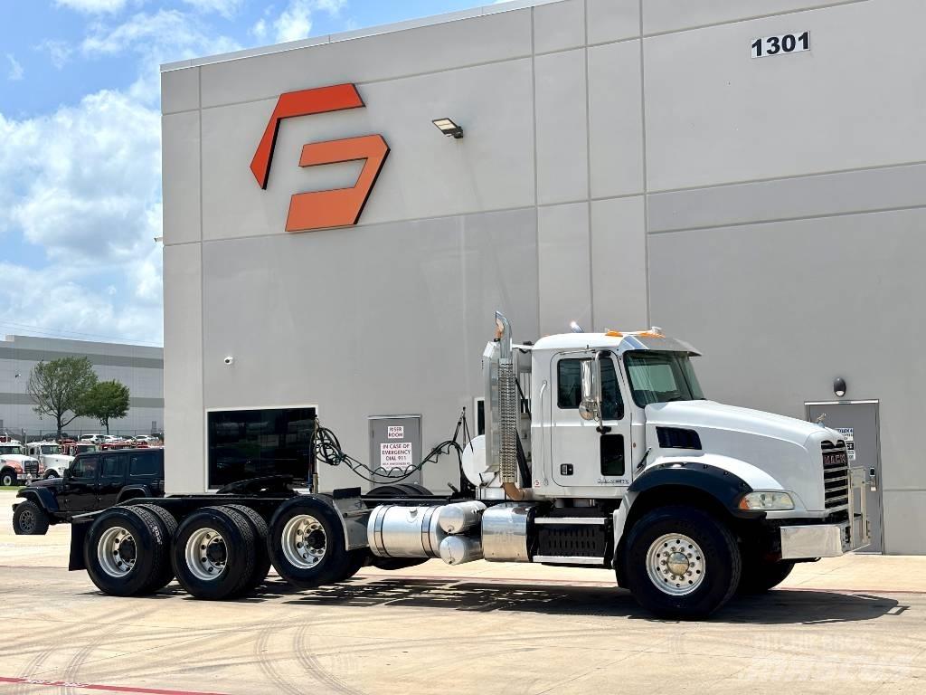 Mack Granite GU 813 Motrici e Trattori Stradali