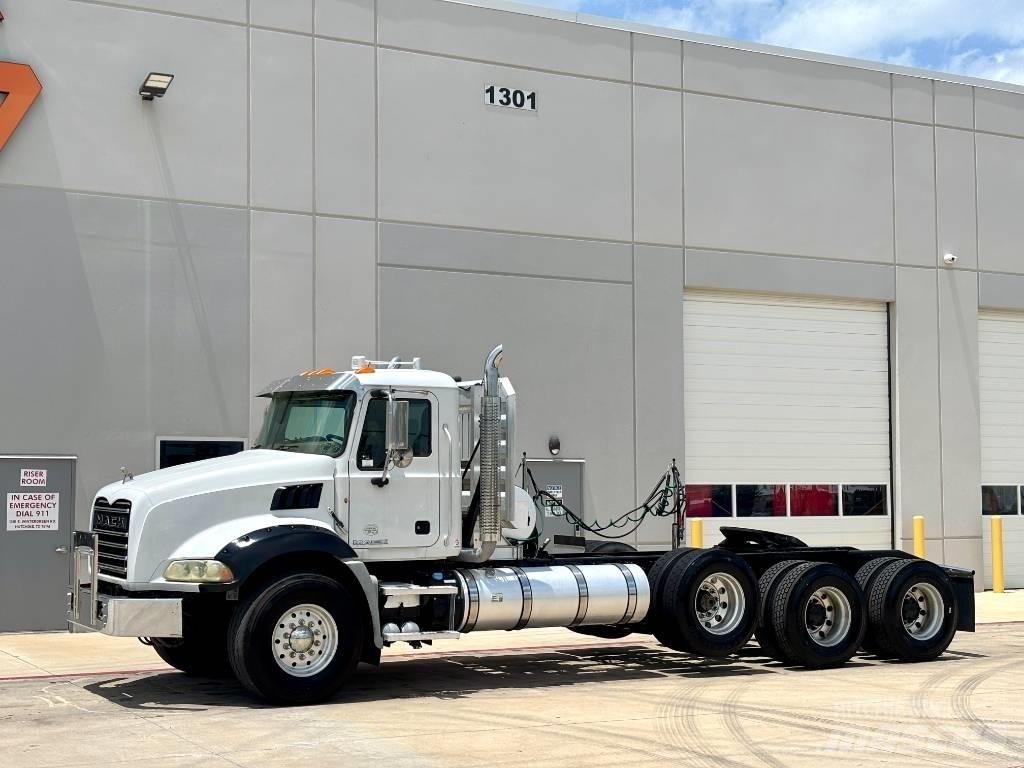 Mack Granite GU 813 Motrici e Trattori Stradali