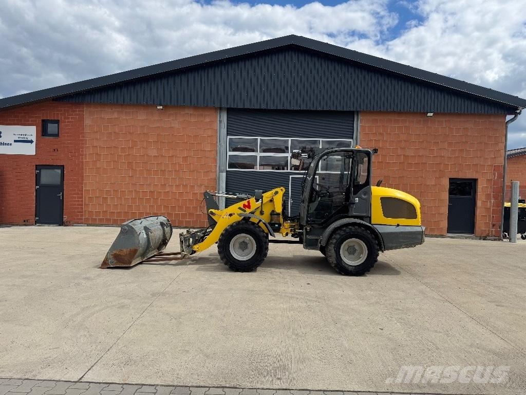 Wacker Neuson WL 44 Pale gommate