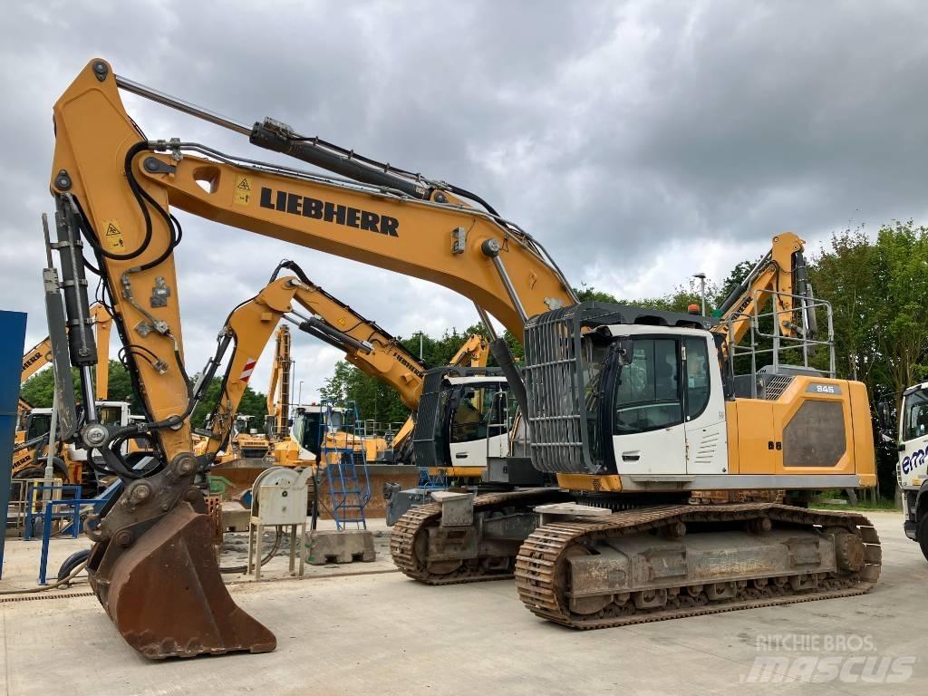 Liebherr R 945 Escavatori cingolati