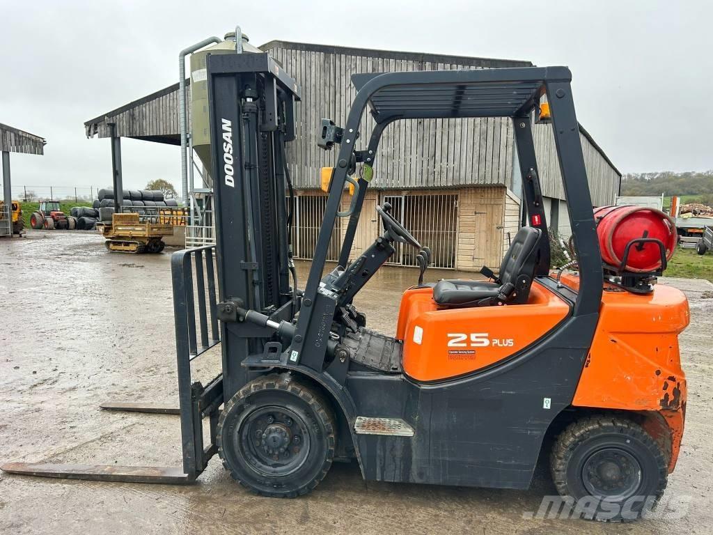Doosan G 25 GP Plus Carrelli elevatori GPL