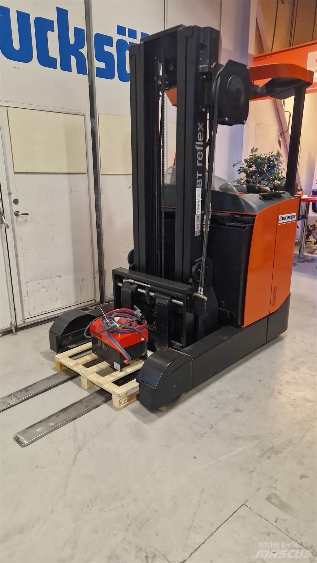 BT RRE200E Carrello retrattile