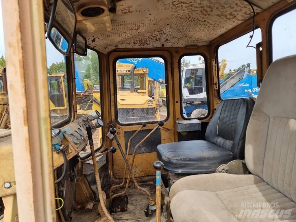 CAT T 130 Dozer cingolati