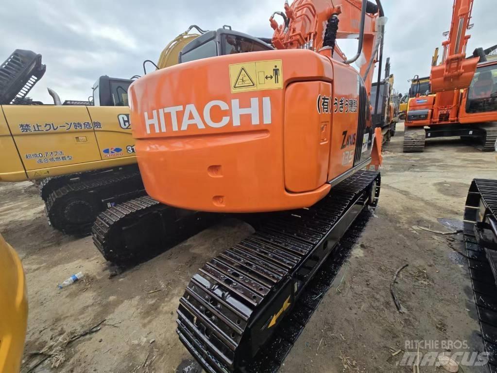 Hitachi ZX 135 US Escavatori cingolati