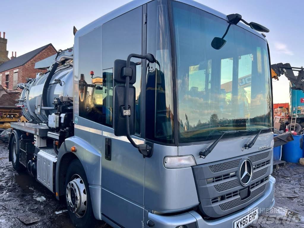 Mercedes-Benz Econic Cisterna